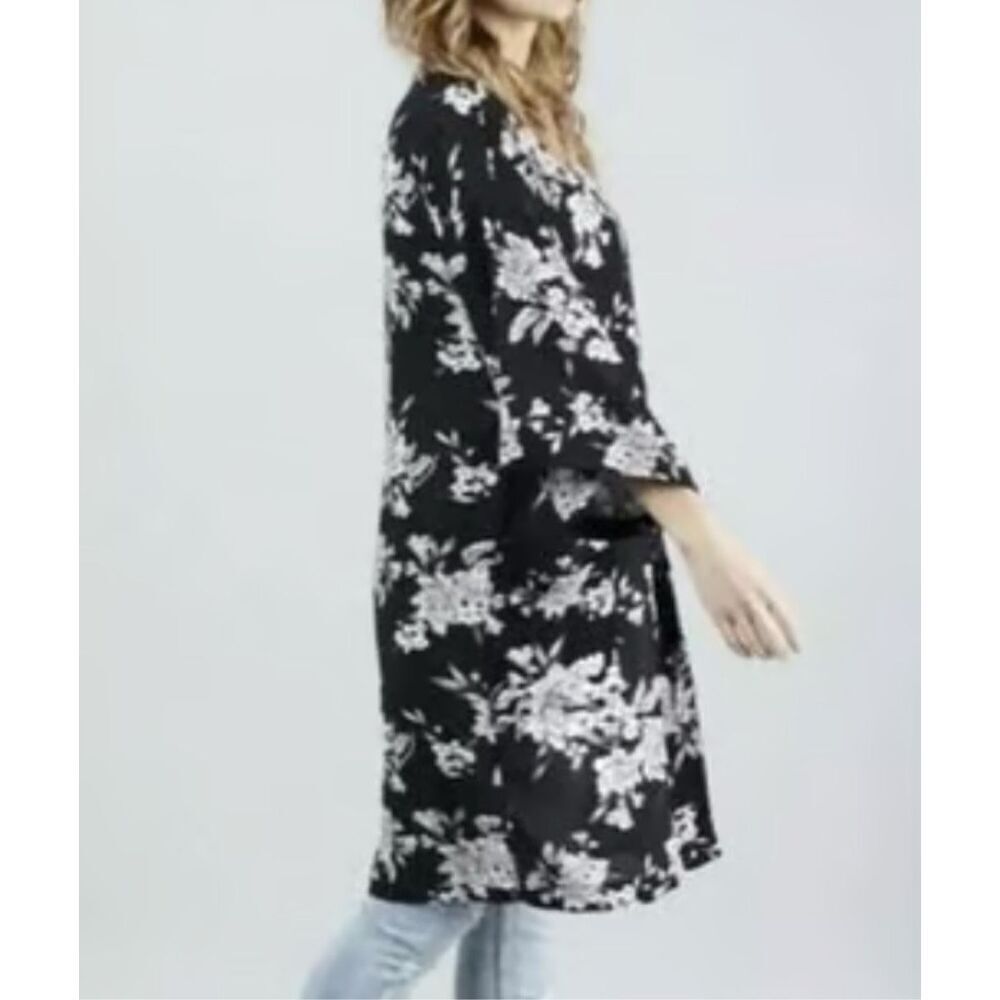 Spiritual Gangster Maya Black floral kimono robe one‎ size
